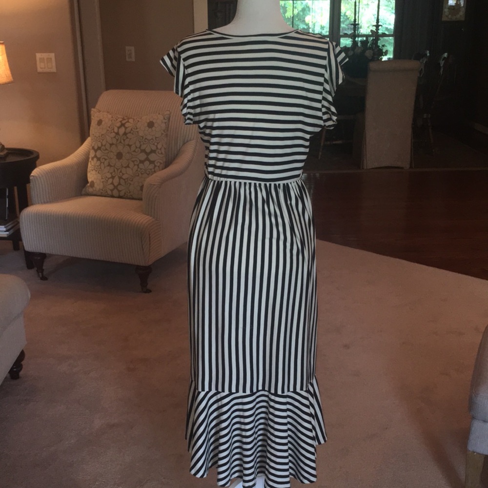 Reborn J Black & White Striped MIDI Dress - Picture 9 of 13